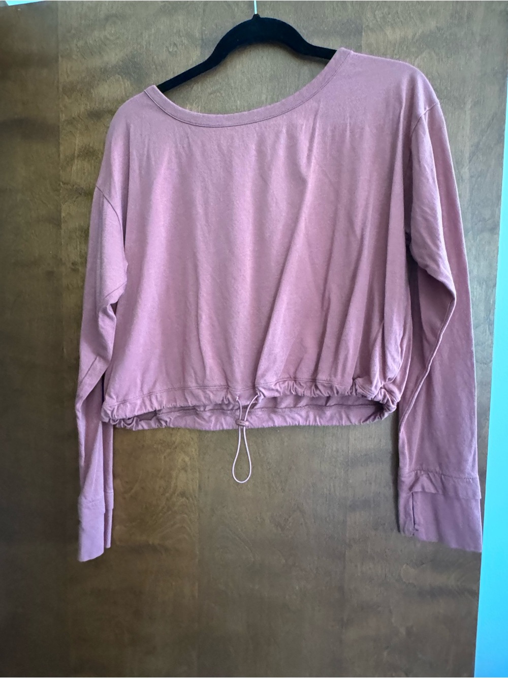 Cropped Drawstring Sweatshirt in Mauve Pink